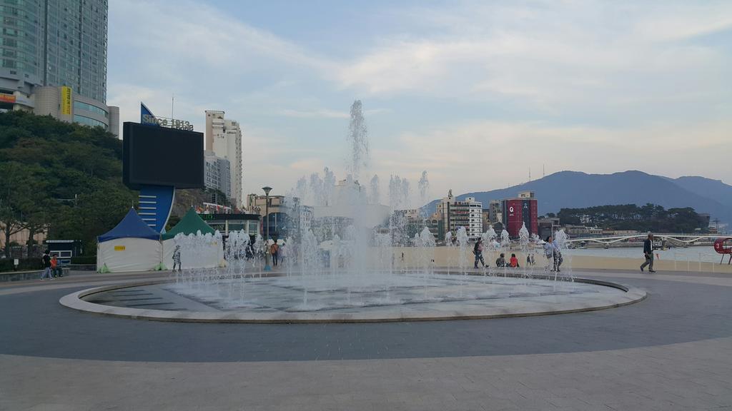 Hotel Queen Busan Esterno foto